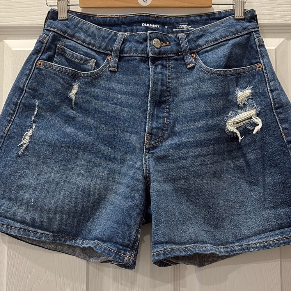 Old Navy High Rise Curvy OG Straight Shorts